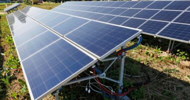 foldable solar panel connector confusion