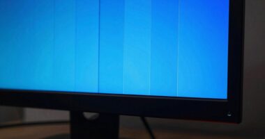 monitor placement affects comfort