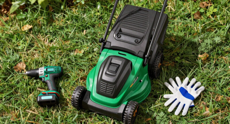 14 Best Self-Propelled Lawn Mower Battery Powered in 2026