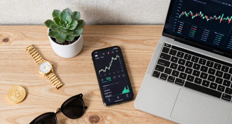 The Chainsmokers’ VC Firm Mantis Raising $100 Million Fund