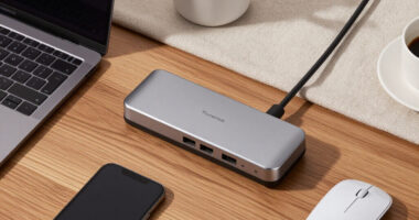 8 Thunderbolt Docking Stations That Power Your AI Projects In 2026